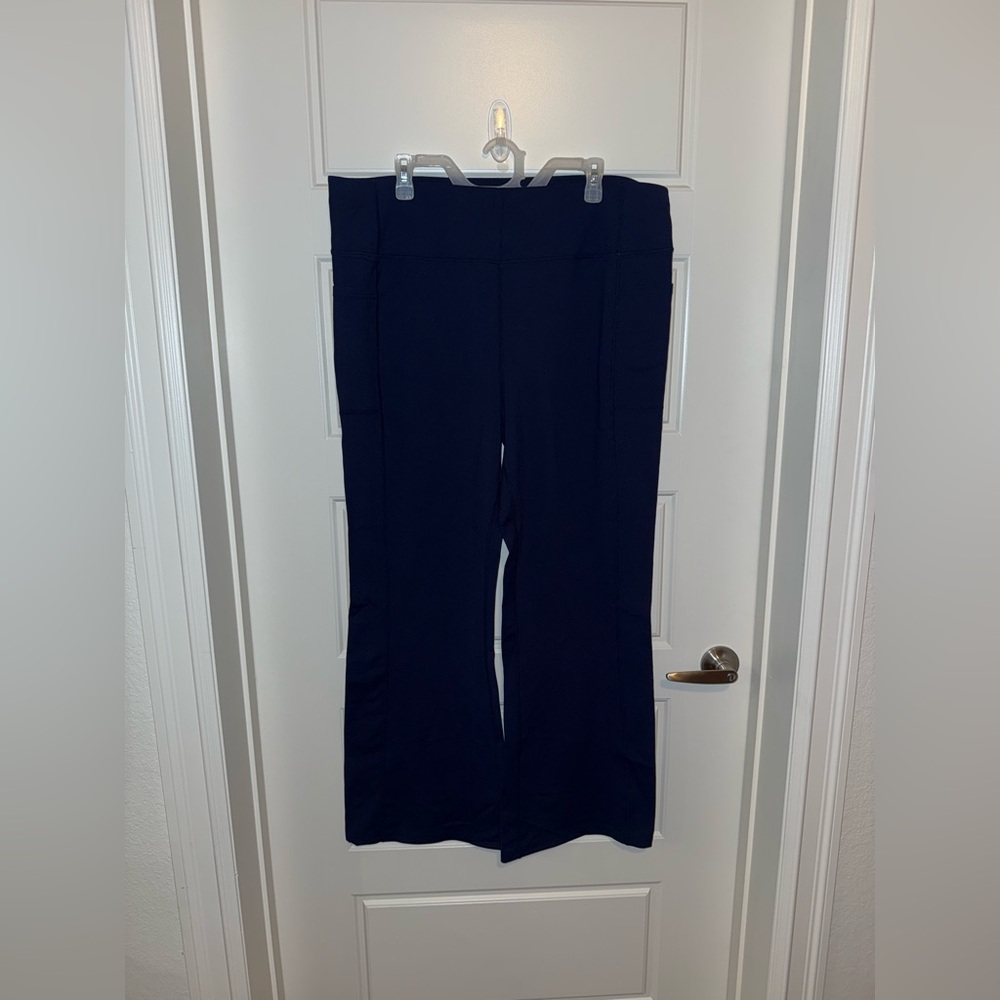 Sketchers Navy Wide-Leg Pants